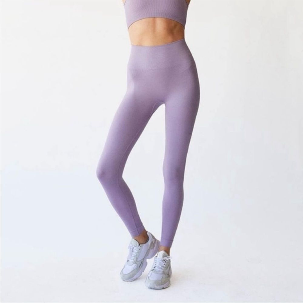 SET Active Sculptflex light purple seamless 7/8 leggings women’s size large